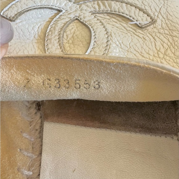 CHANEL Withe Leather Espadrilles - Picture 5 of 5